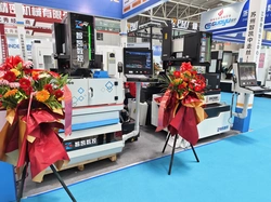 苏州智凯参加中国慈溪工业博览会，展示ZKA六轴伺服中走丝和酷割7轴伺服五轴联动技术